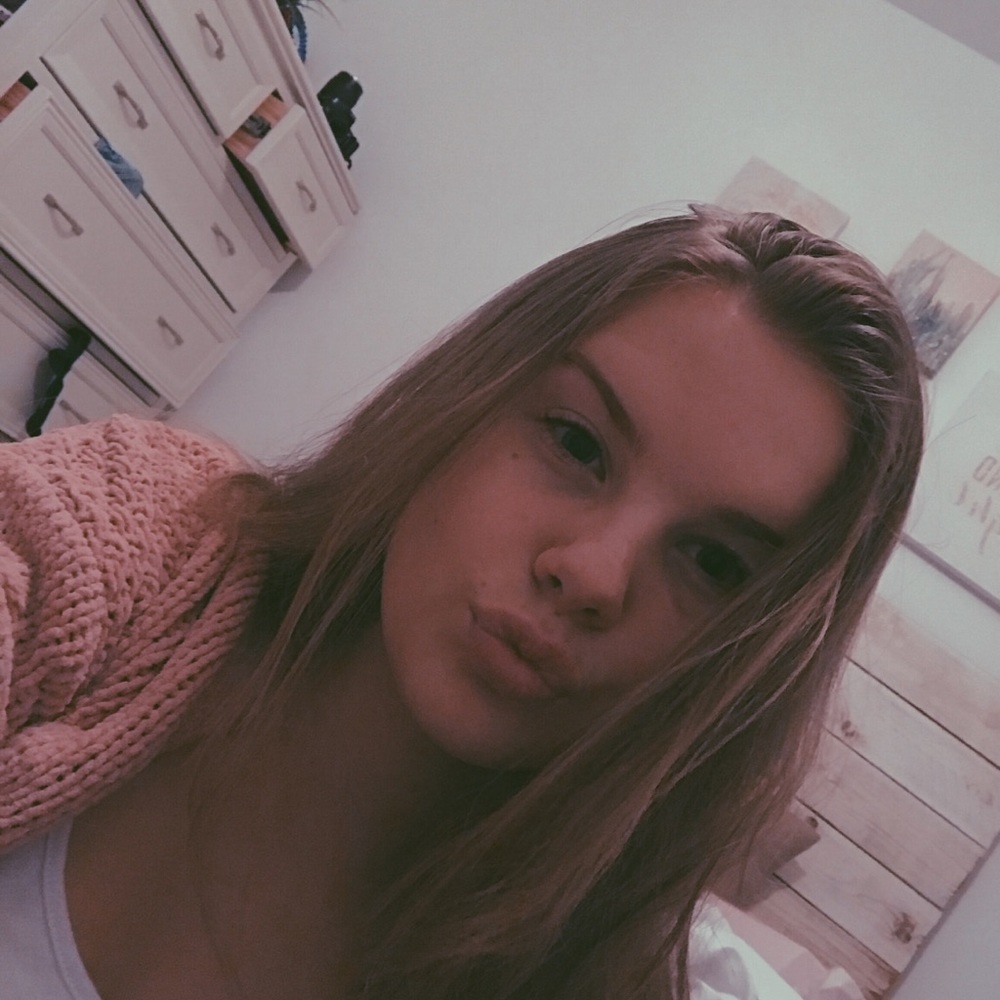 Meet your Posher, Addy